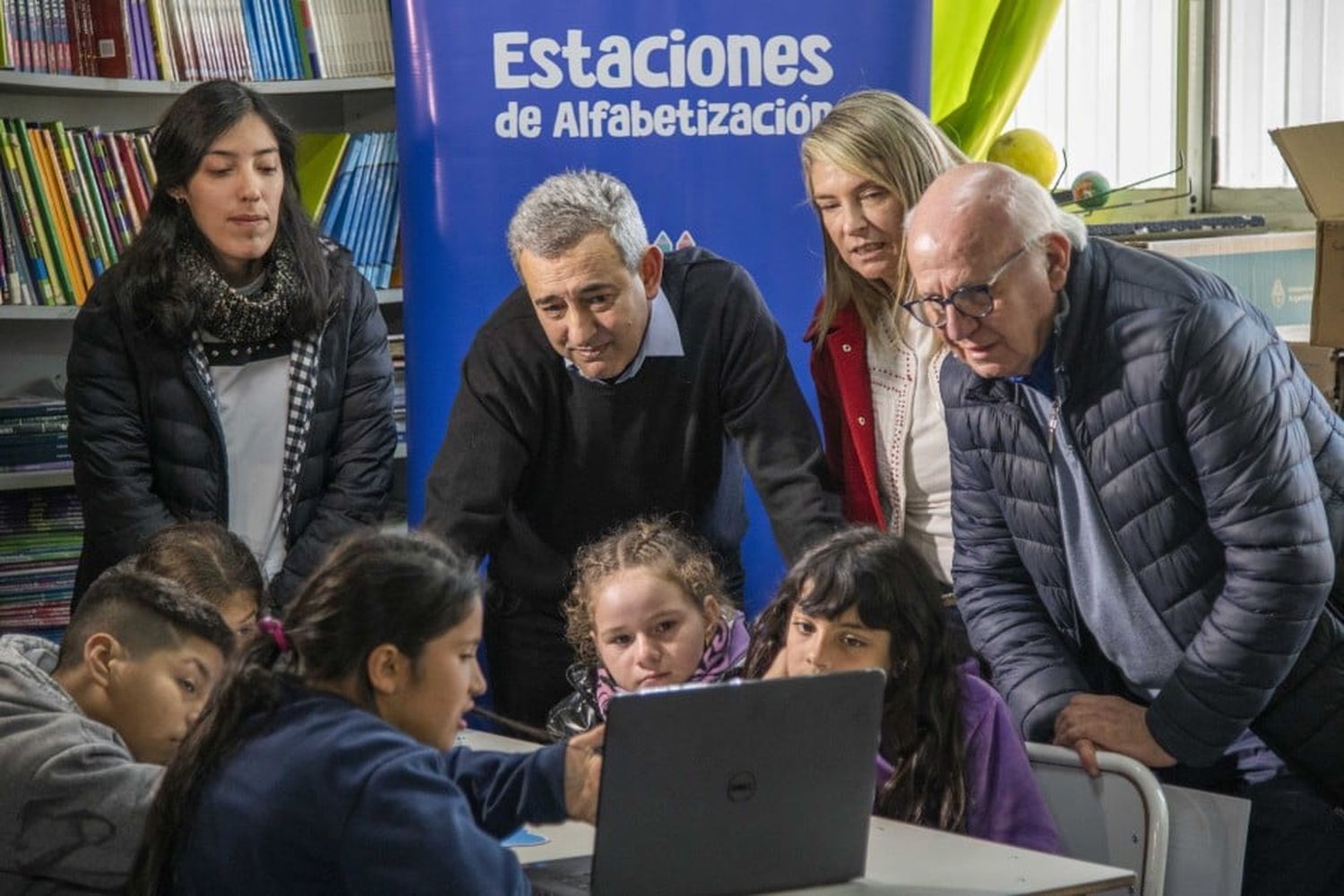 Javkin inauguró la primera Estación de Alfabetización en el distrito oeste