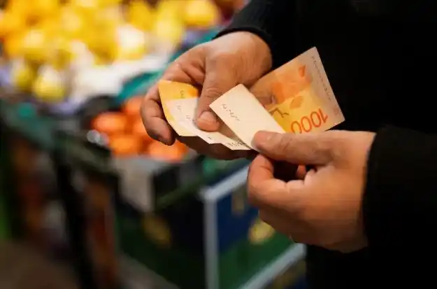 El Indec publica este martes el índice de precios de junio con el foco puesto en si la inflación cae por debajo del 2%.