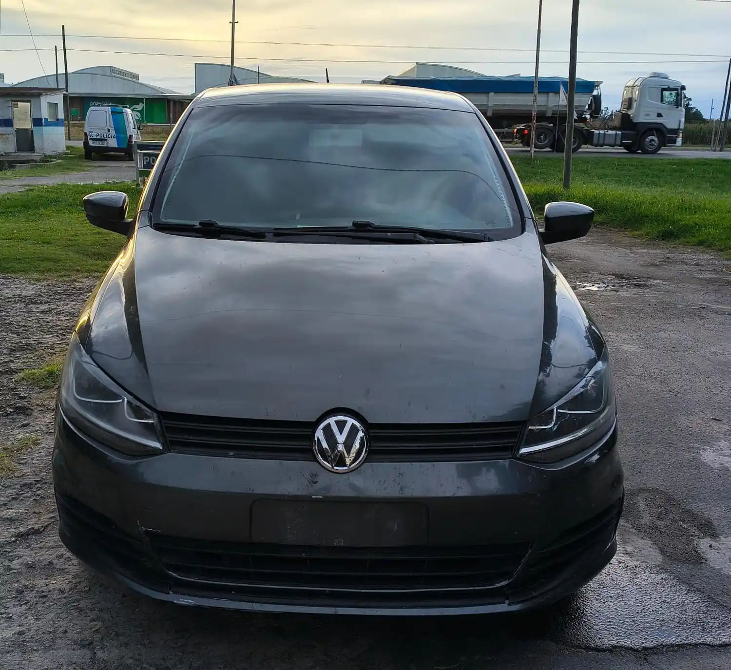 Circulaba por la Ruta 3 en un auto robado y con documentación falsa: lo aprehendieron