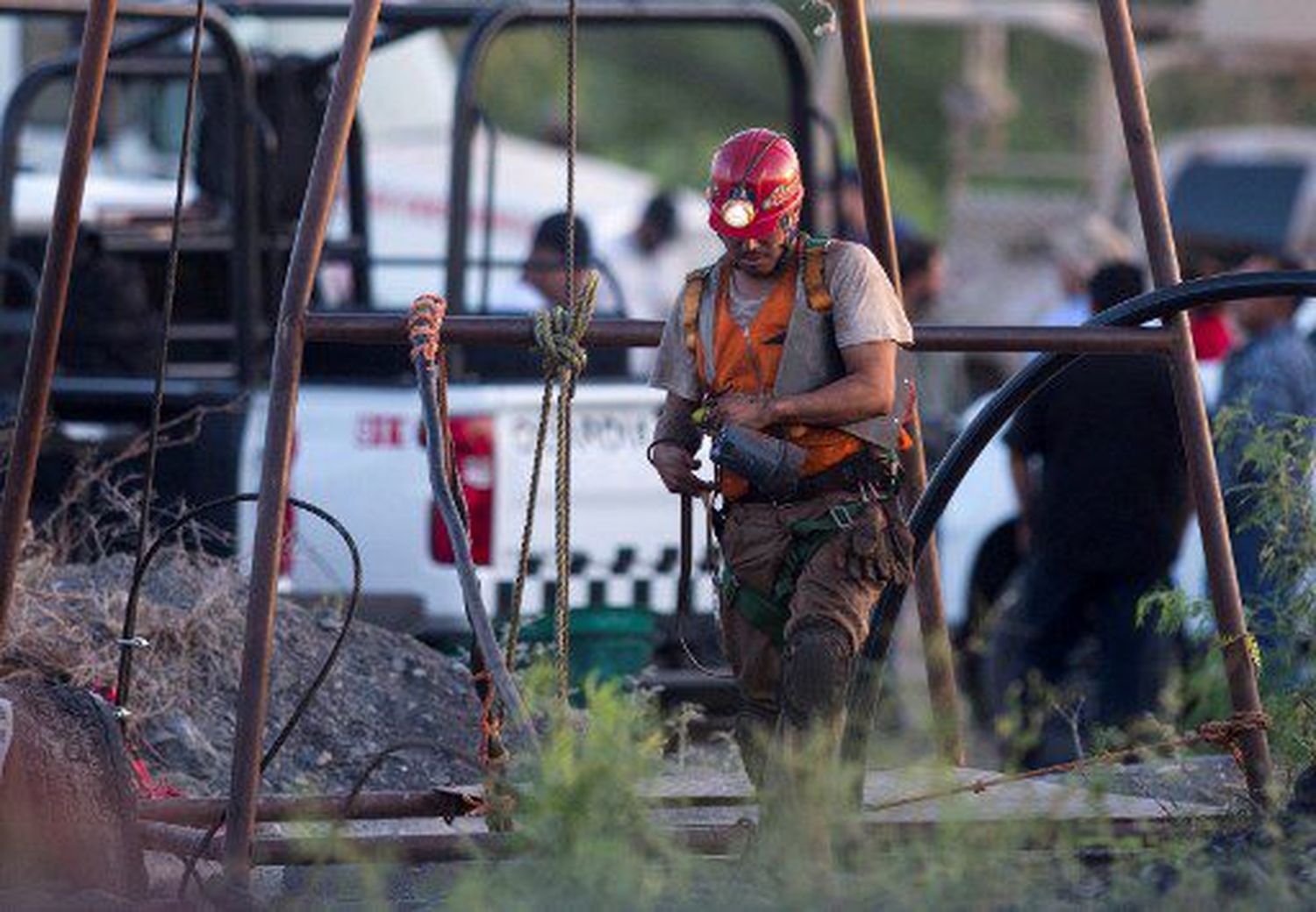 ¡TRAGEDIA EN MÉXICO! Usarán un dron acuático en rescate de 10 mineros atrapados