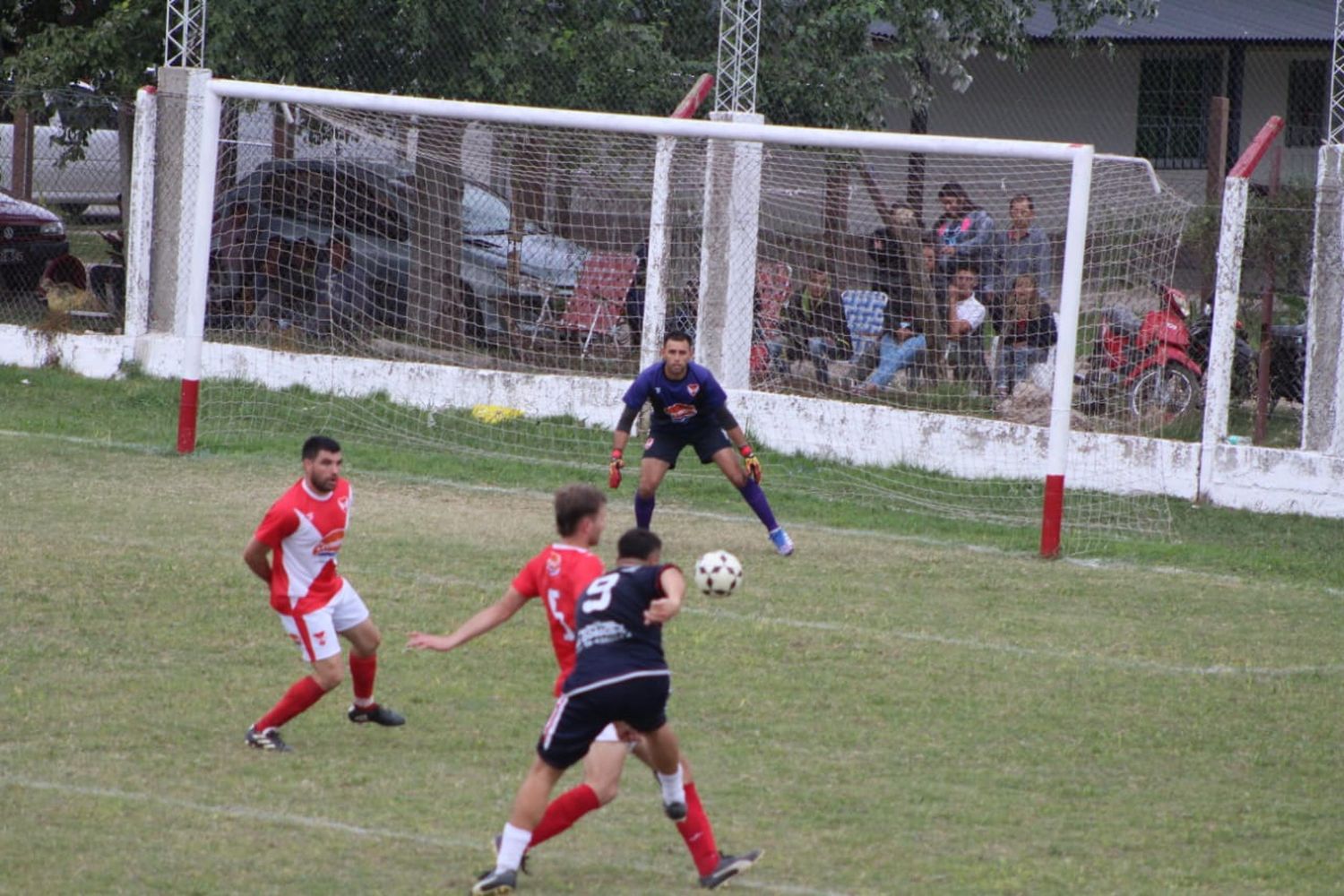 Quilmes en dos partidos hizo seis goles y eso preocupa a la defensa "millonaria" que tuvo algunos desacoples en el arranque del torneo.