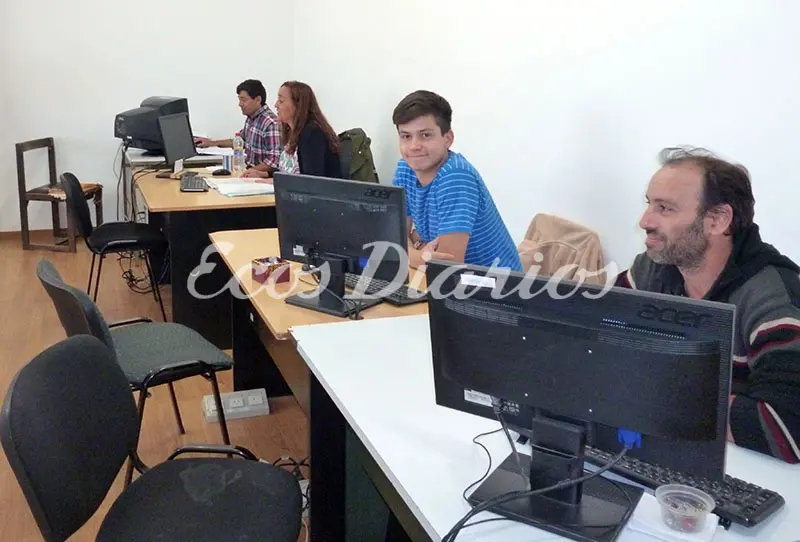 Oficinas  al Centro Cívico