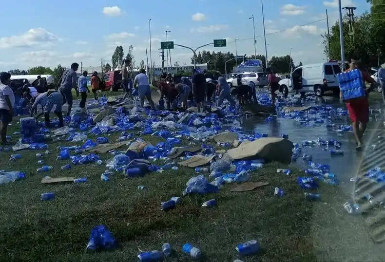 Los packs quedaron desparramados