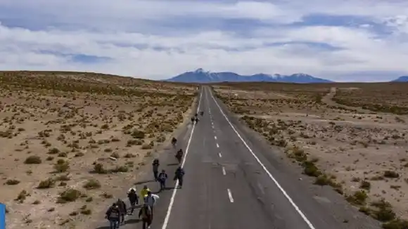 Por VARIANTE ÓMICRON: Chile suspende apertura de fronteras terrestres