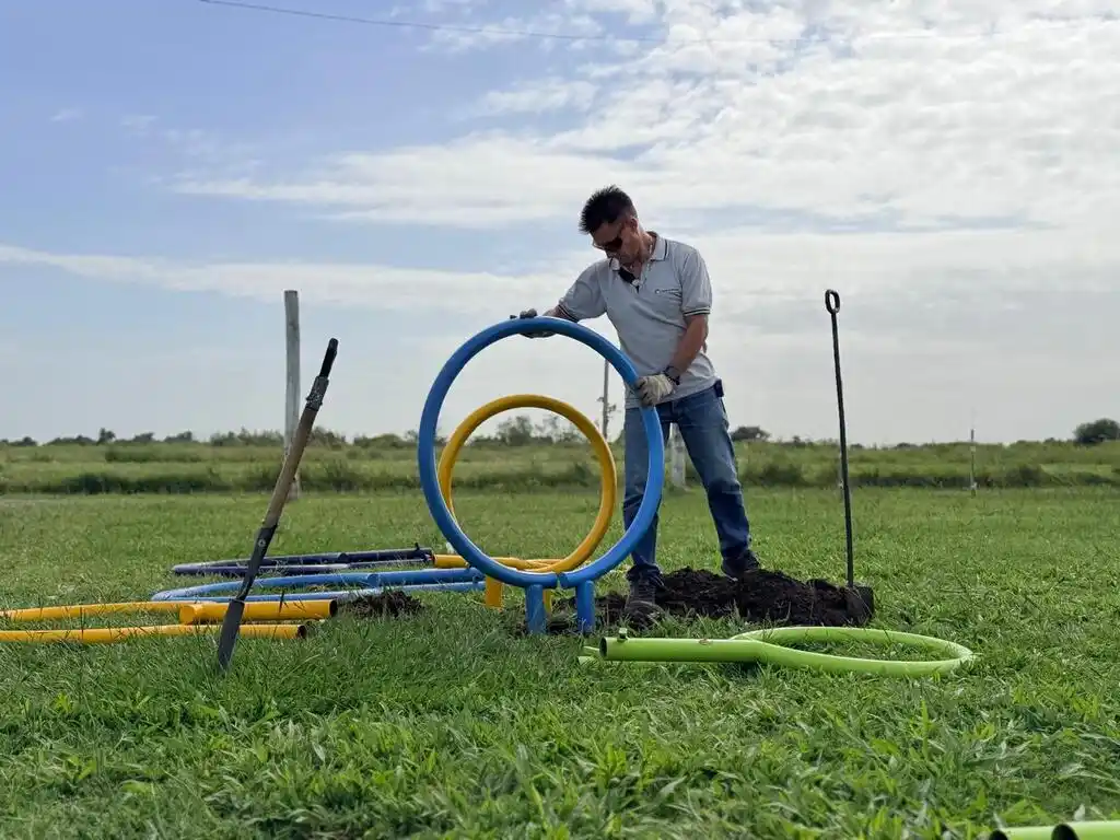 Continúa la remodelación de plazas en el Barrio 42