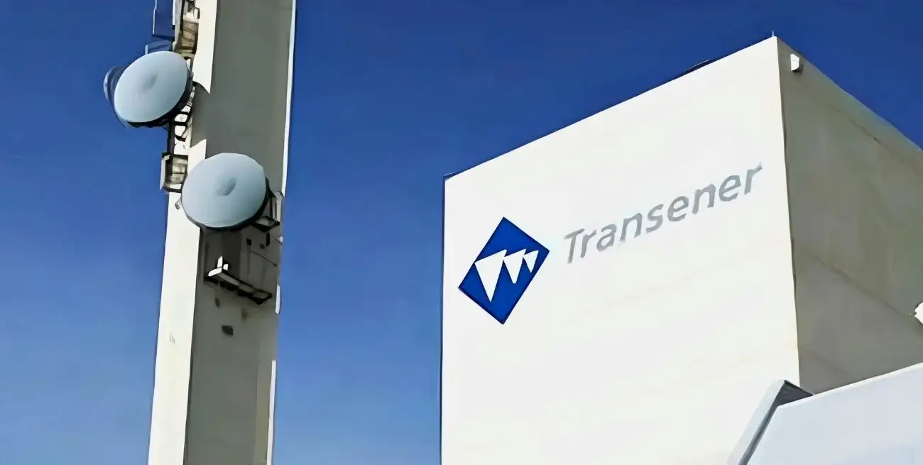 El Gobierno transfirió la totalidad de las acciones estatales de Transener al consorcio integrado por Genneia y Edison Energía.