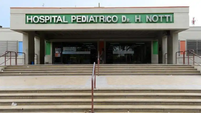 Mendoza: detuvieron a los padres de un bebé con los dedos amputados