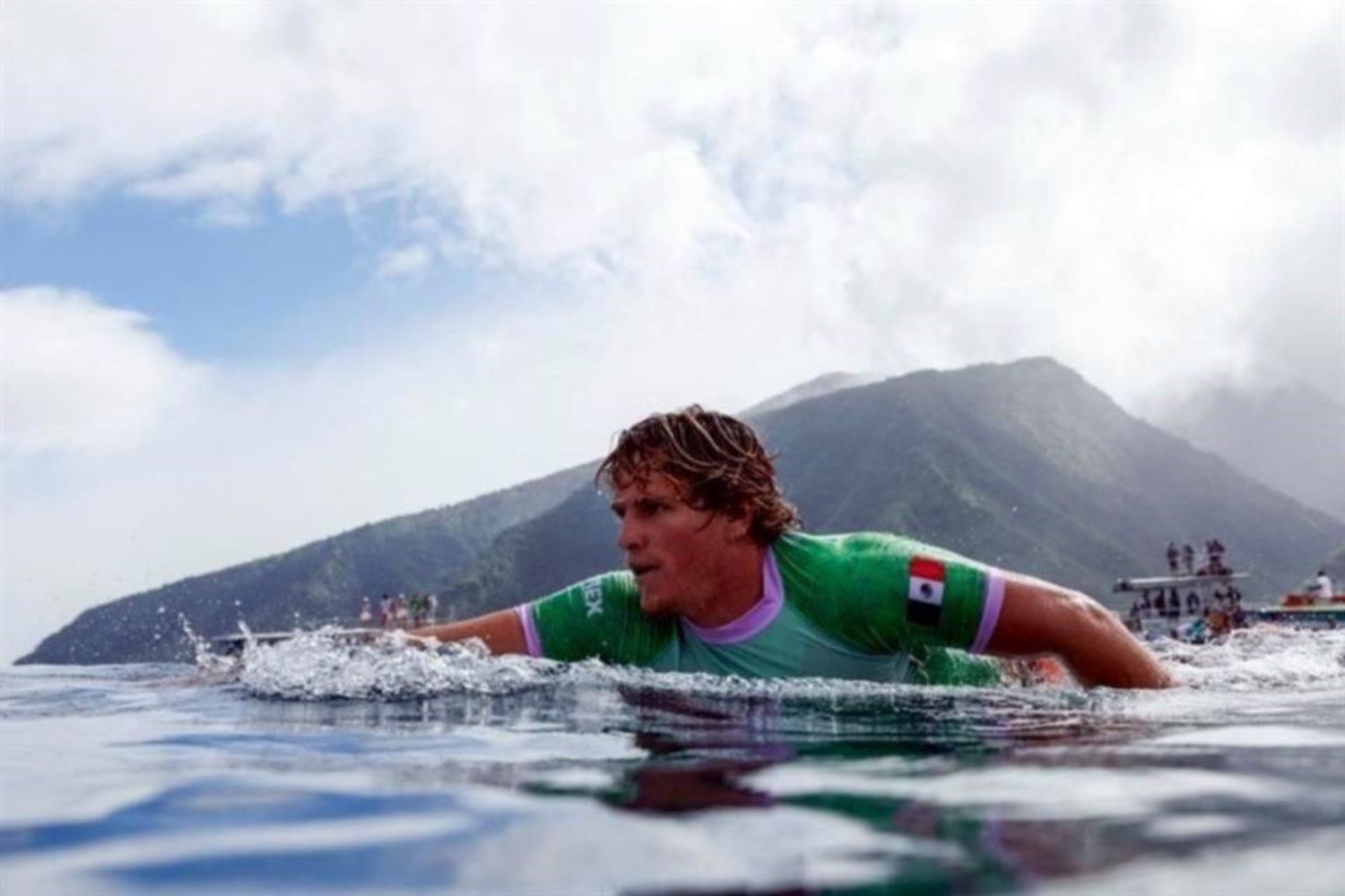 Alan Cleland: La gran revelación del surf mexicano en París 2024 