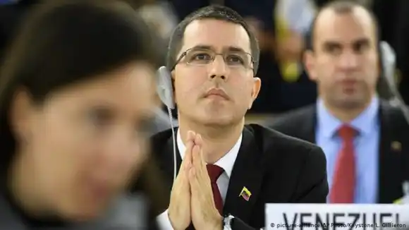 Arreaza califica de «infame» informe de HRW sobre Apure: «quieren generar caos y violencia»