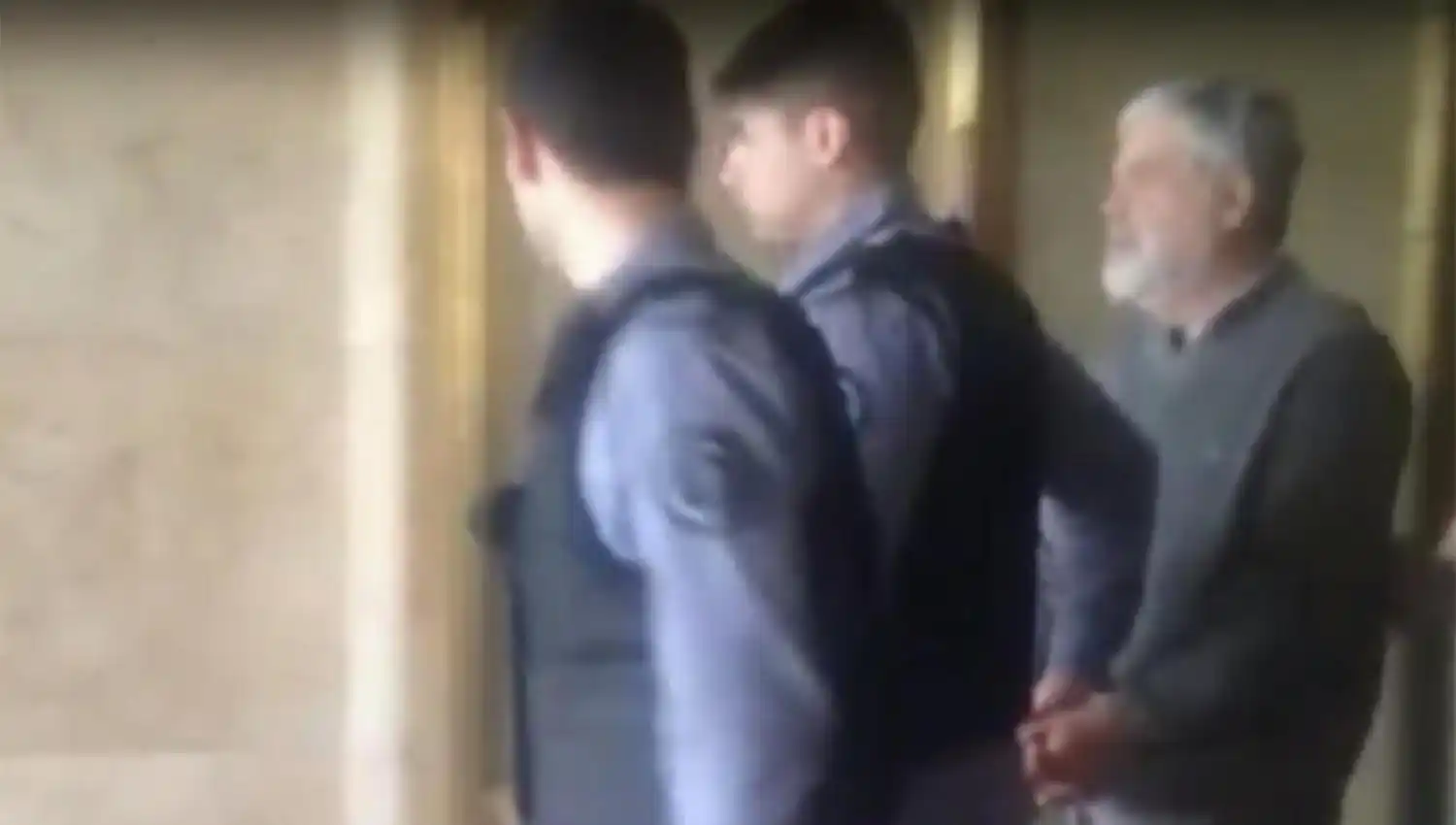 Cómo pasó su cumpleaños en la cárcel Julio De Vido 