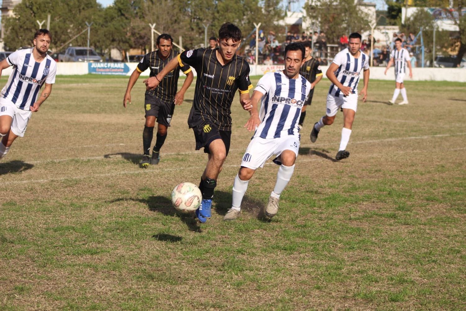 Sociedad Sportiva pasó algunos sofocones ante Carbó. Siguen las ausencias para el equipo de Leandro Denoni que tiene un rival complicado y es nada menos que Quilmes.