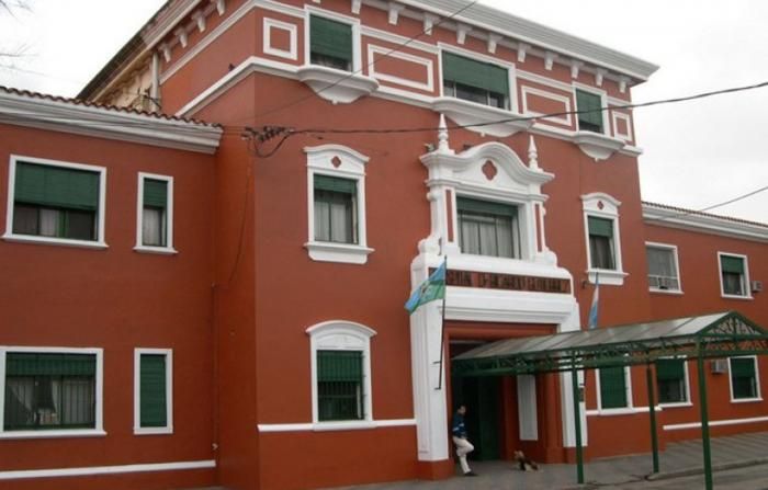 La Plata: Abandonaron a bebé en canasto de basura