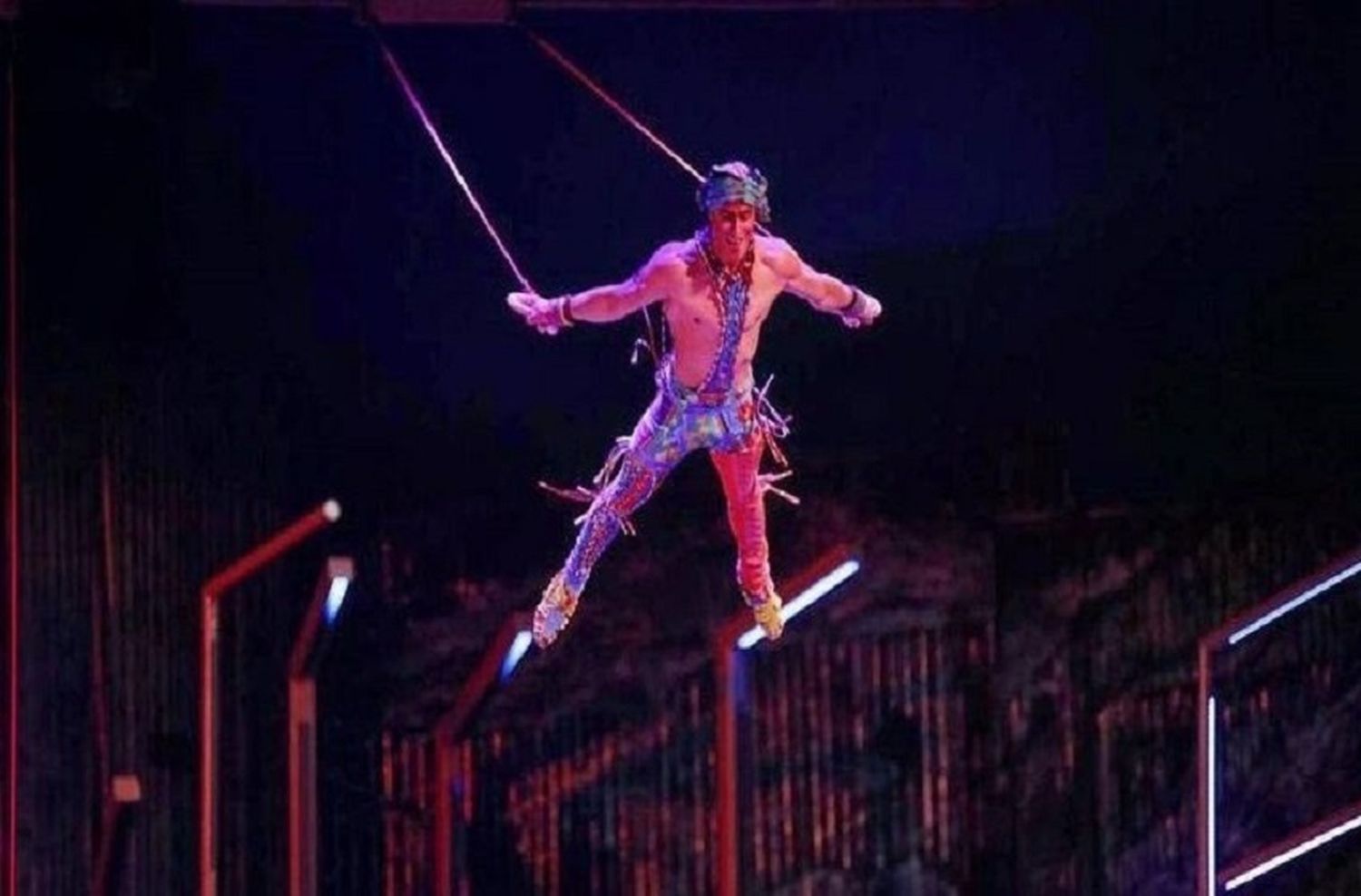 En pleno show murió un acróbata del Cirque du Soleil