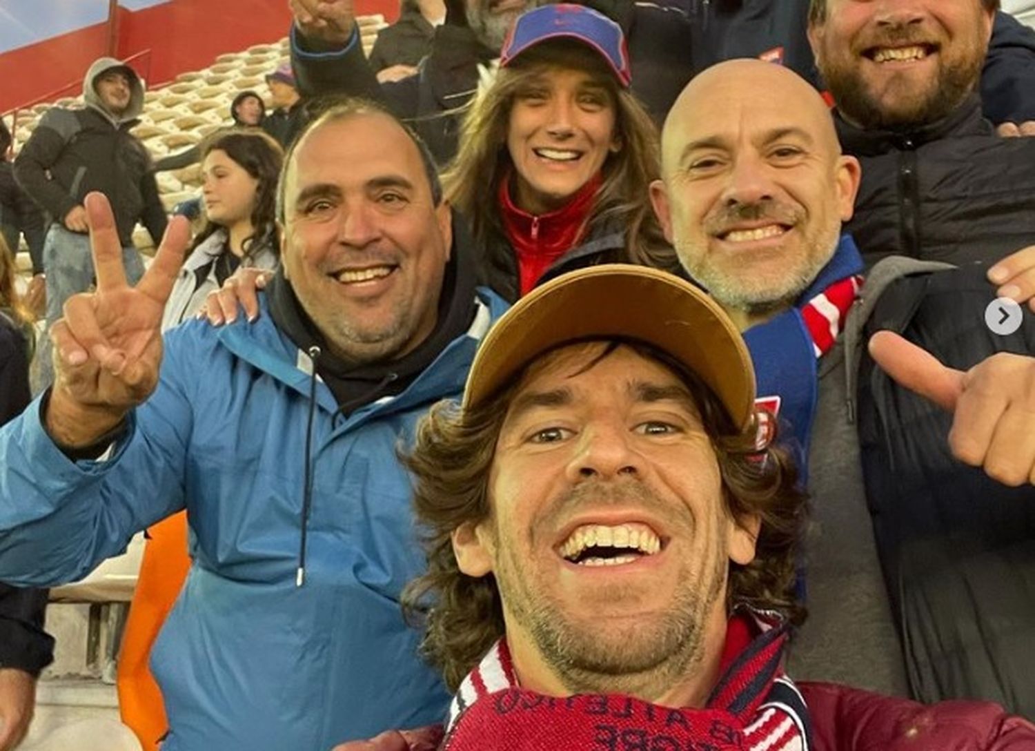 Como un hincha más: Juan Andreotti y Malena Galmarini celebraron la clasificación de Tigre a la final de la Copa de la Liga