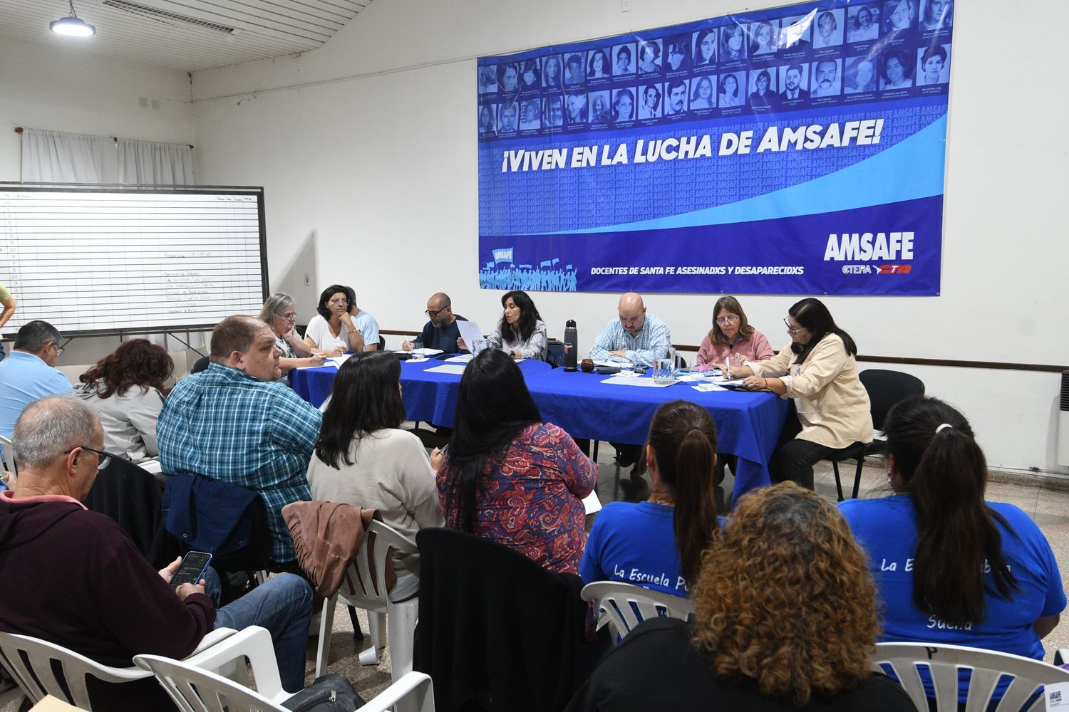 La asamblea provincial de Amsafe resolvió un paro y protestas. Crédito: Guillermo Di Salvatore