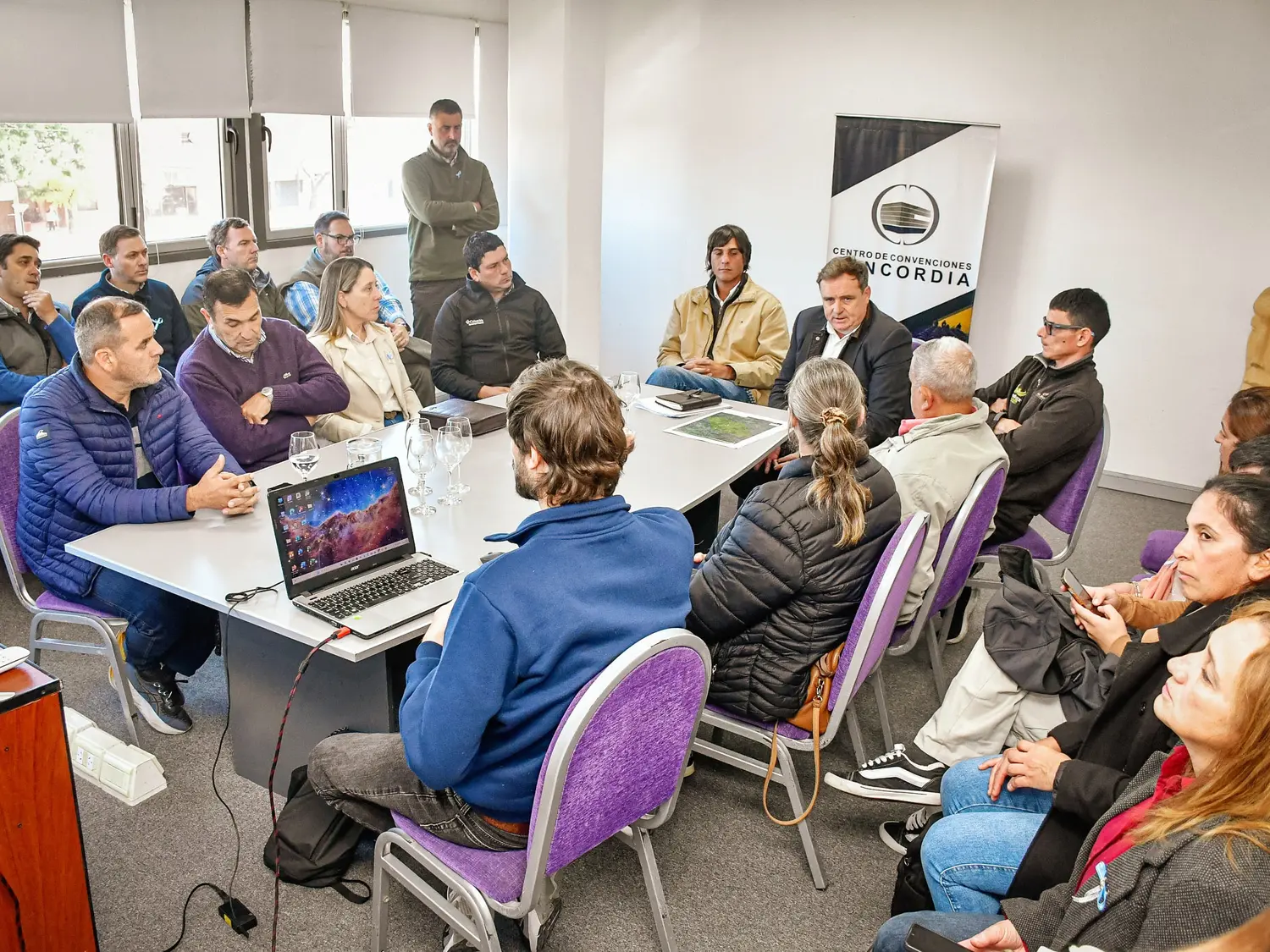 Vialidad analizó el mantenimiento de caminos rurales con gobiernos locales del departamento Concordia