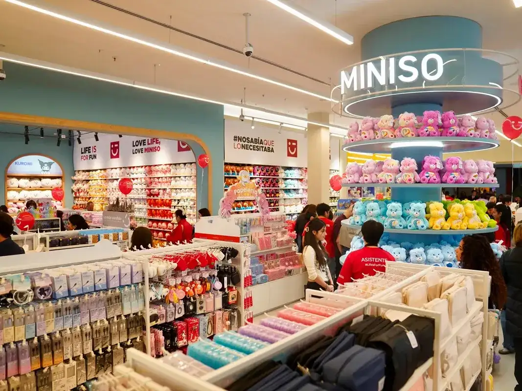 Apertura de Miniso