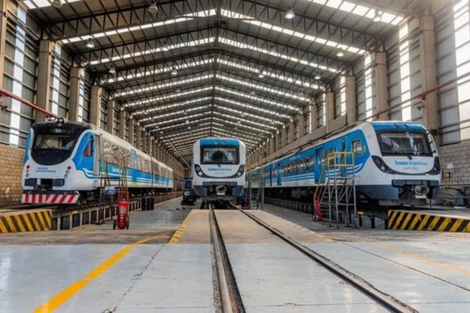 El Gobierno nacional inició el proceso de compra de locomotoras a China