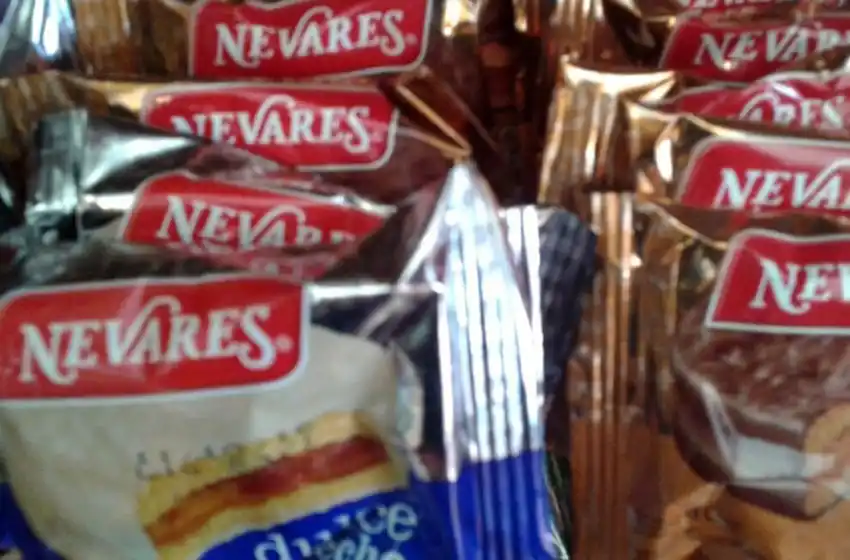 Prohíben la comercialización de alfajores, galletitas, budines y turrones Nevares
