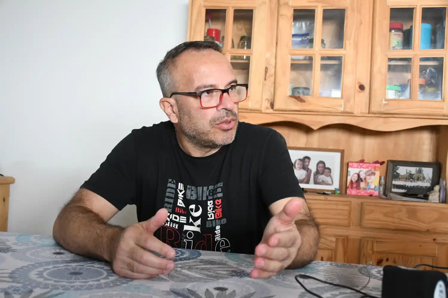 El remisero quiere que los padres de los ladrones de la camioneta “se hagan cargo”