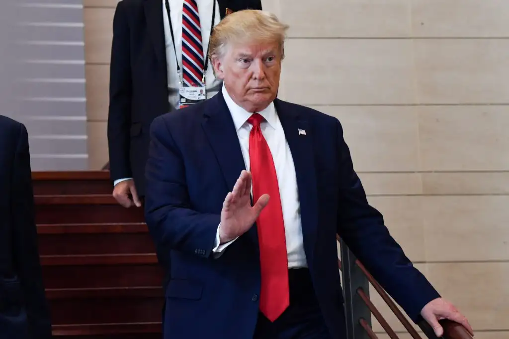 Trump amenazó a China con endurecer la guerra comercial