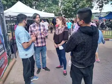 De campaña en Moreno, Del Caño pidió un aumento salarial de "emergencia" por la suba de alimentos