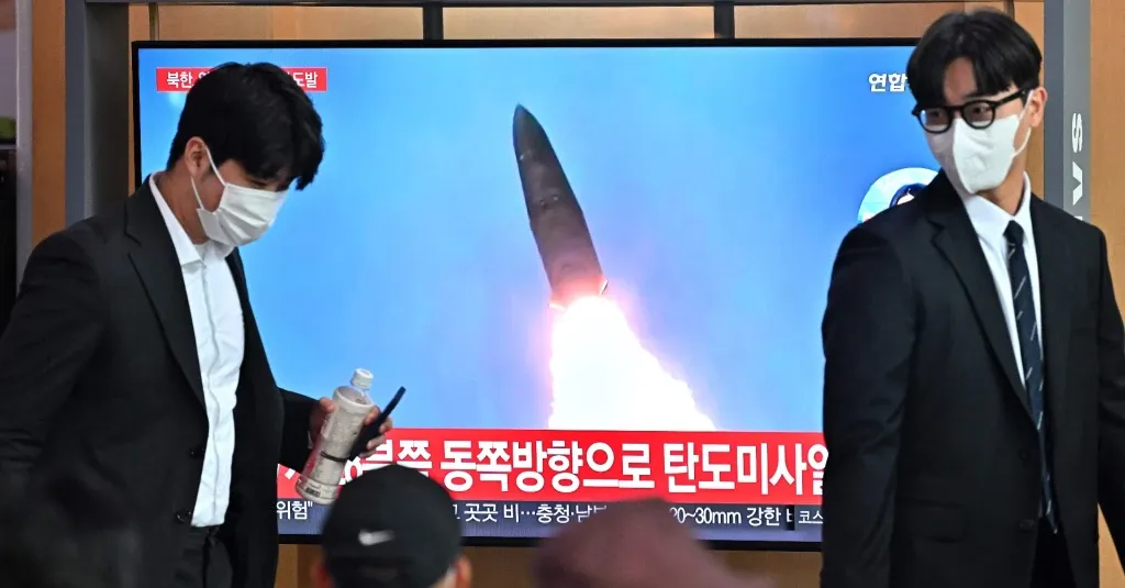 Japón en alerta máxima por un misil lanzado por Corea del Norte que sobrevoló el archipiélago
