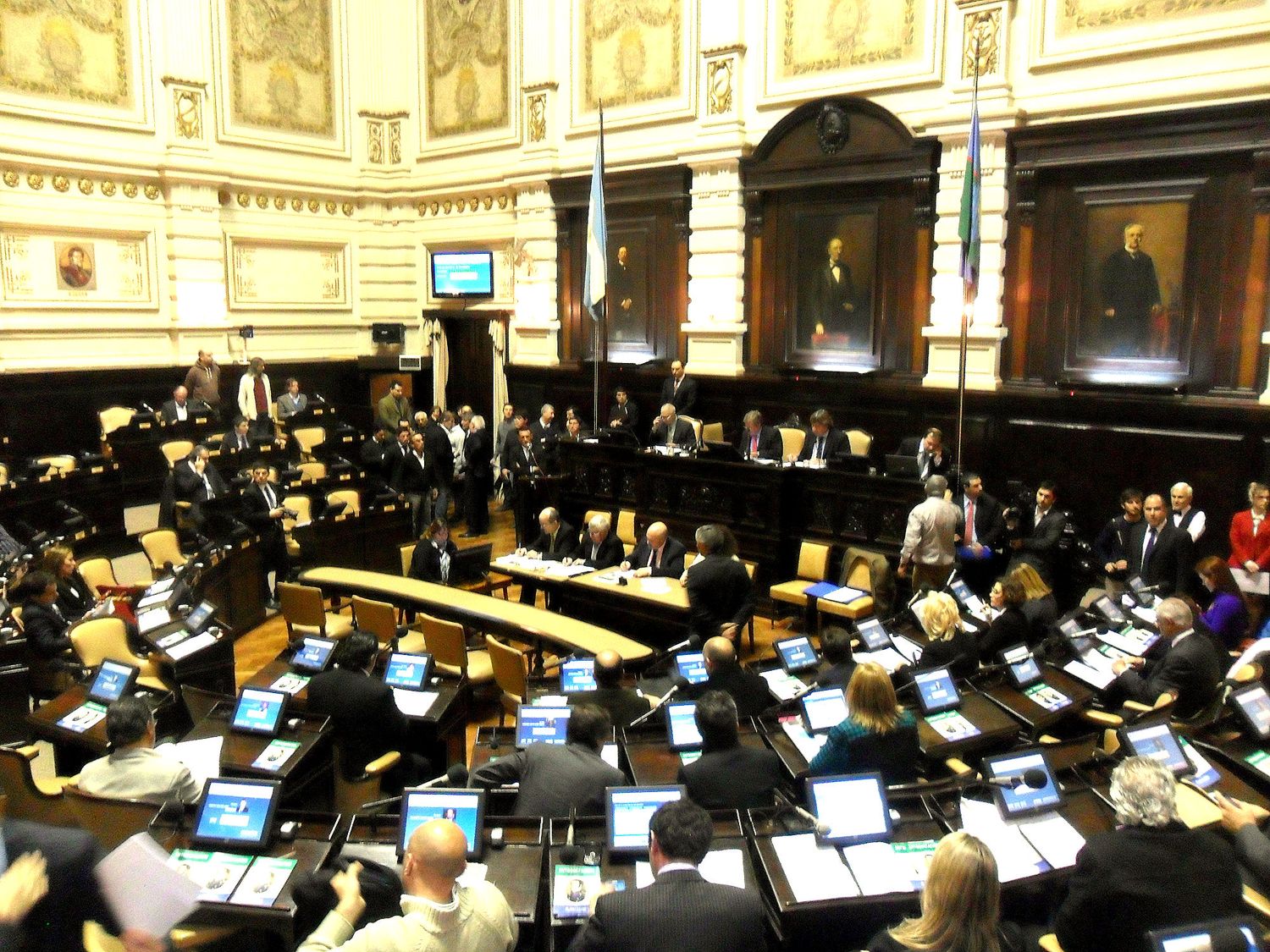 Avanza en Diputados el boleto educativo gratuito en la Provincia
