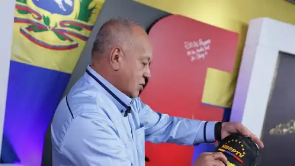 Diosdado anuncia la detención de «infiltrado de la DEA» en la PNB