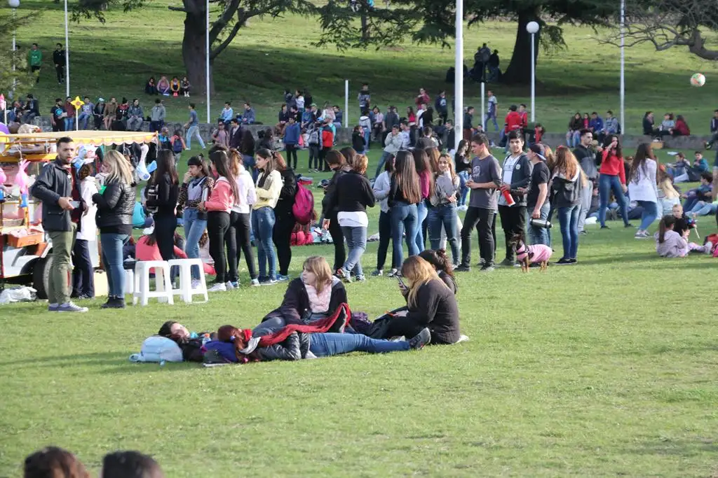 Más de tres mil estudiantes festejaron en el picnic