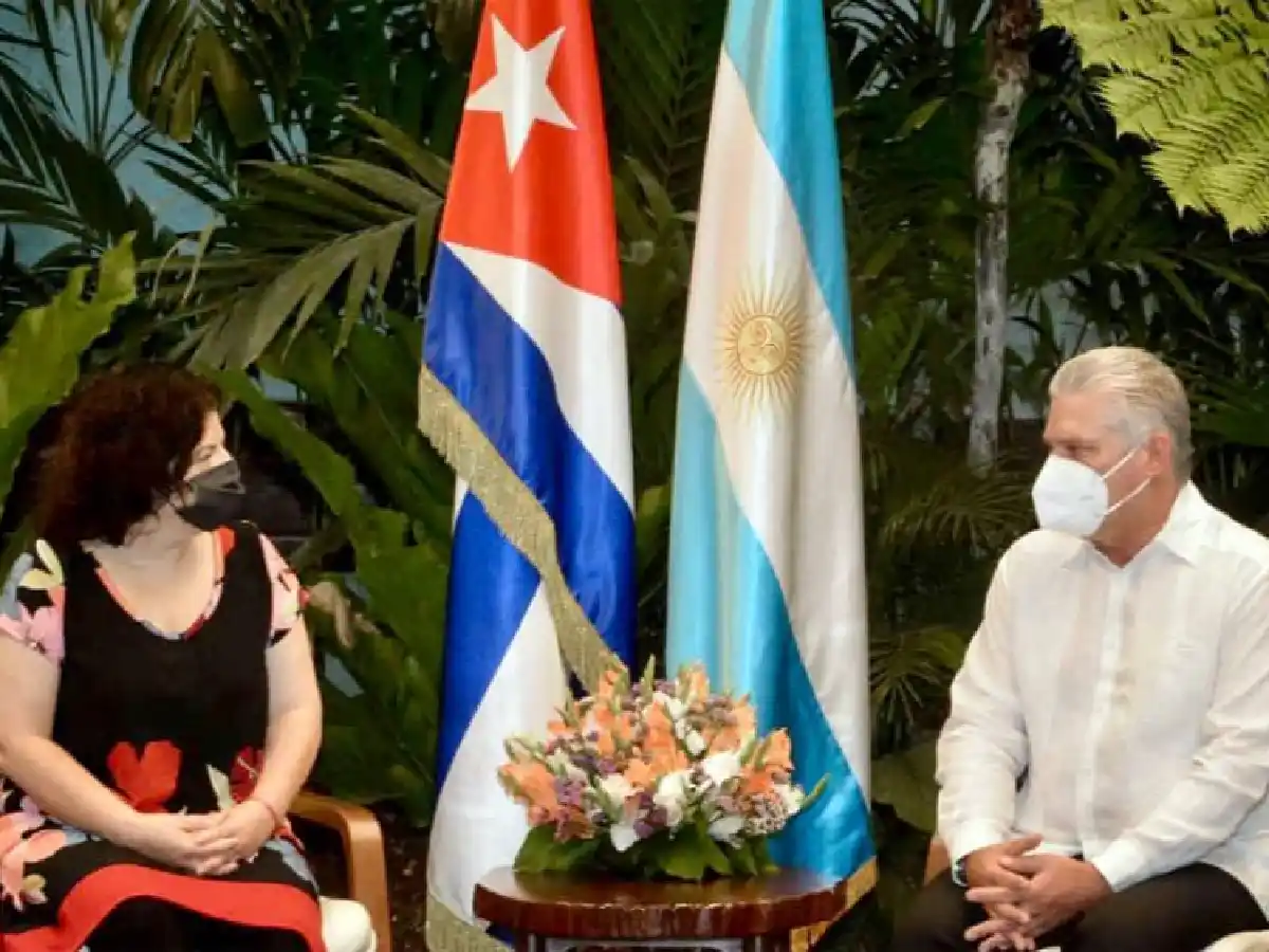 Avanzan las negociaciones con Cuba para traer las vacunas Soberana02 y Abdala