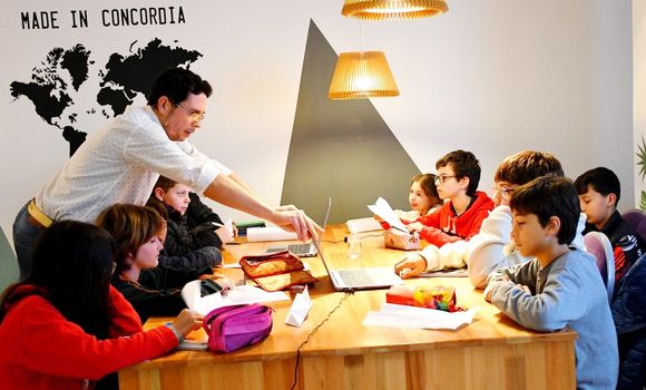Comenzaron las clases del Club Municipal de Robótica en el Coworking