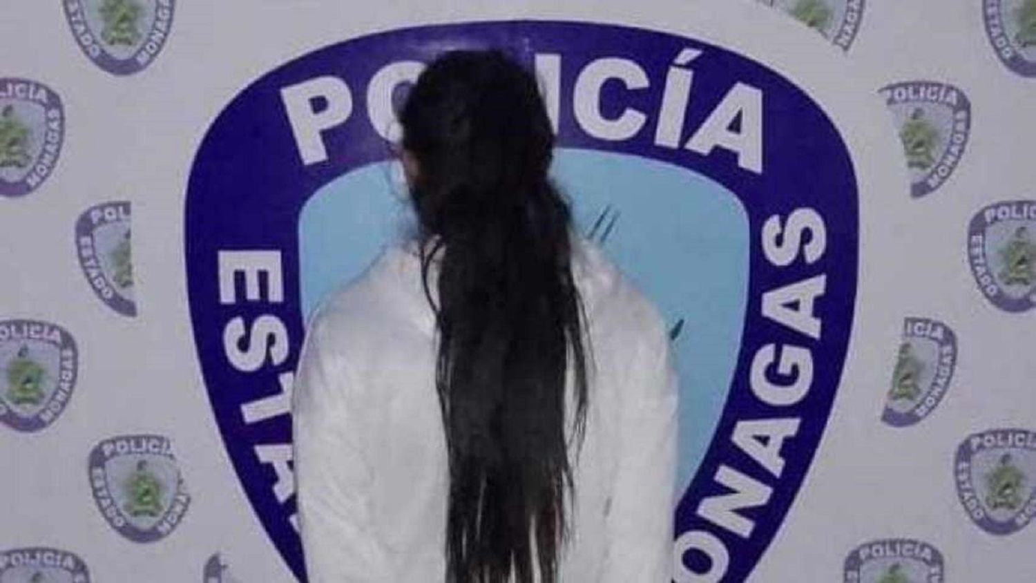 ¡ABUSO INFANTIL DE UNA MUCHACHITA A OTRA! Detienen a mujer de 20 años que ultrajó a niña de 12