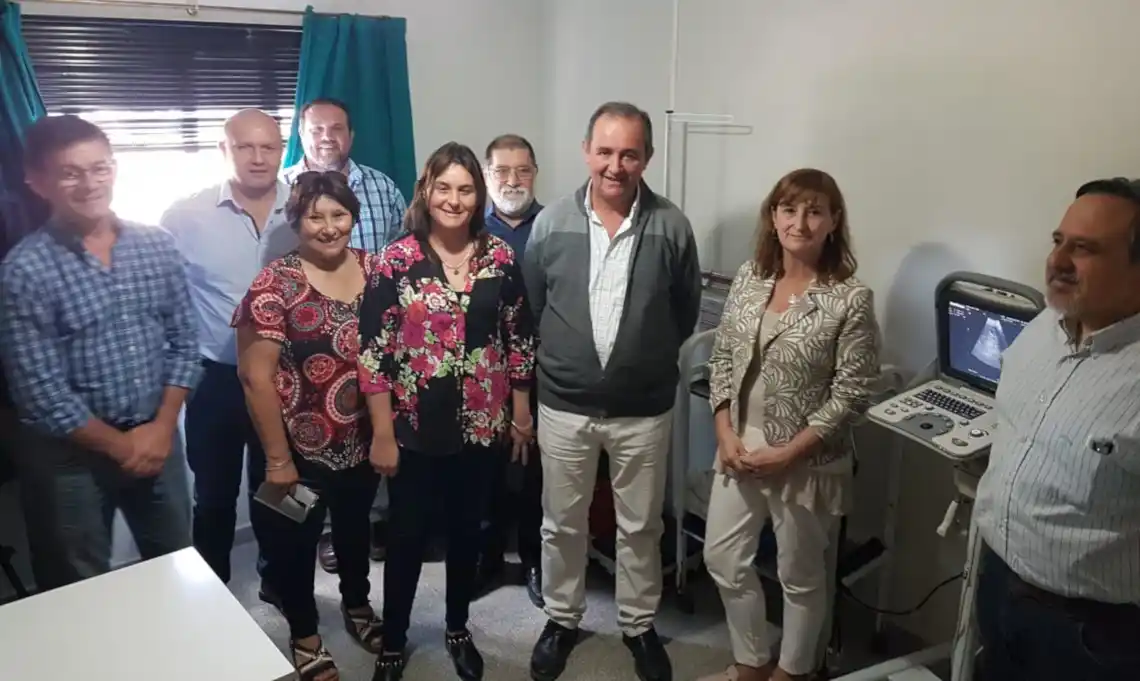 La provincia entregó un nuevo ecógrafo al Samco de Recreo