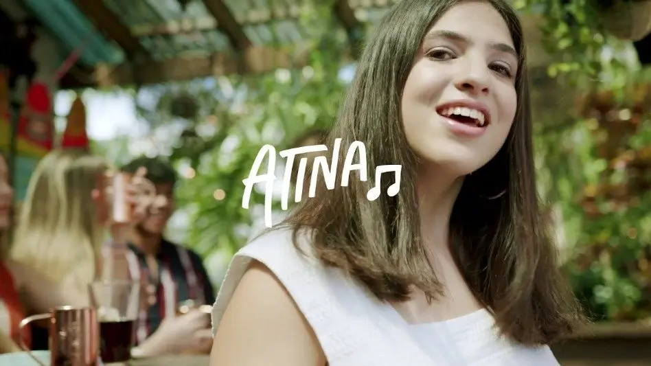 Atina: Perú tiene una joven cantante que recupera los sonidos latinos