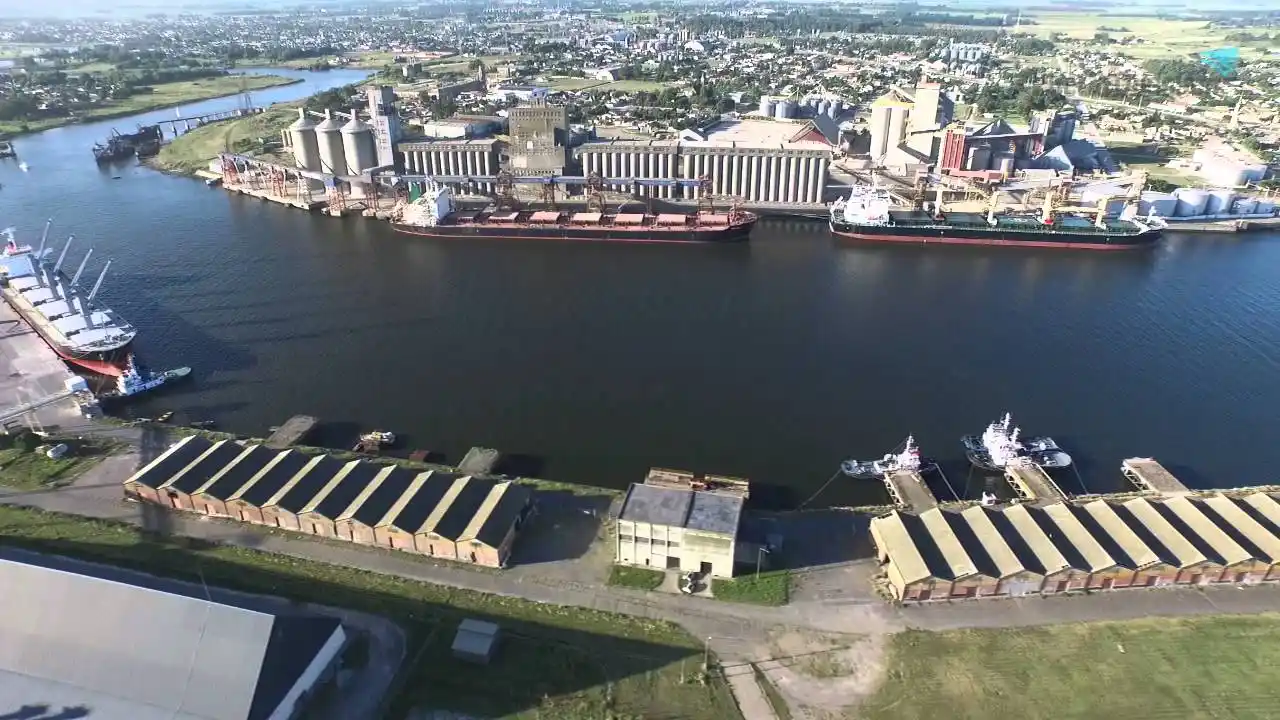 Puerto de Quequén: Kicillof pulsea para favorecer el acceso de los productores a la exportación