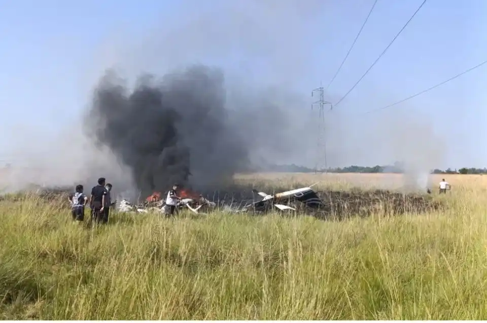 El ministro de Seguridad de la provincia confirmó la aeronave fue contratada por el Gobierno nacional para poder combatir los incendios.