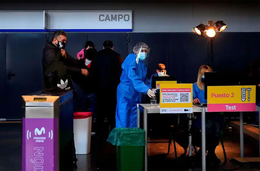 ¿Pandemia en retirada? Dos de cada tres provincias registraron en la última semana menos de 50 nuevos casos de coronavirus por día