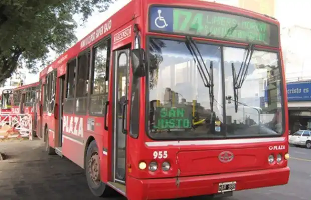 La Matanza: Mutilan a un colectivero de la línea 174 por un drama pasional