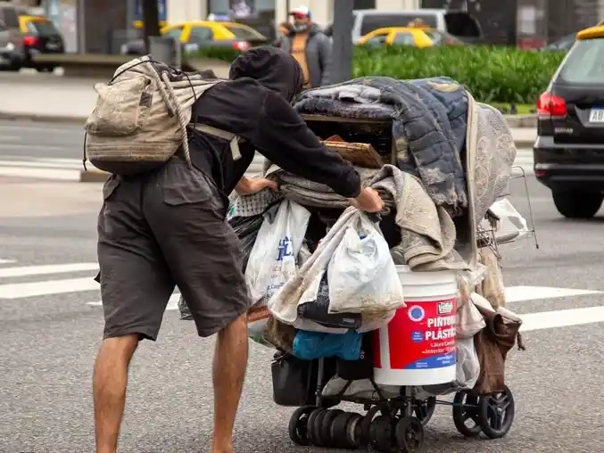 Las cifras de la pobreza marcan un descenso a nivel local y nacional.