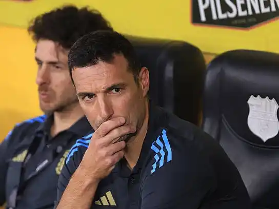 Scaloni tiene la mira en el futuro: quiénes son las nuevas caras que se sumarían a la Selección