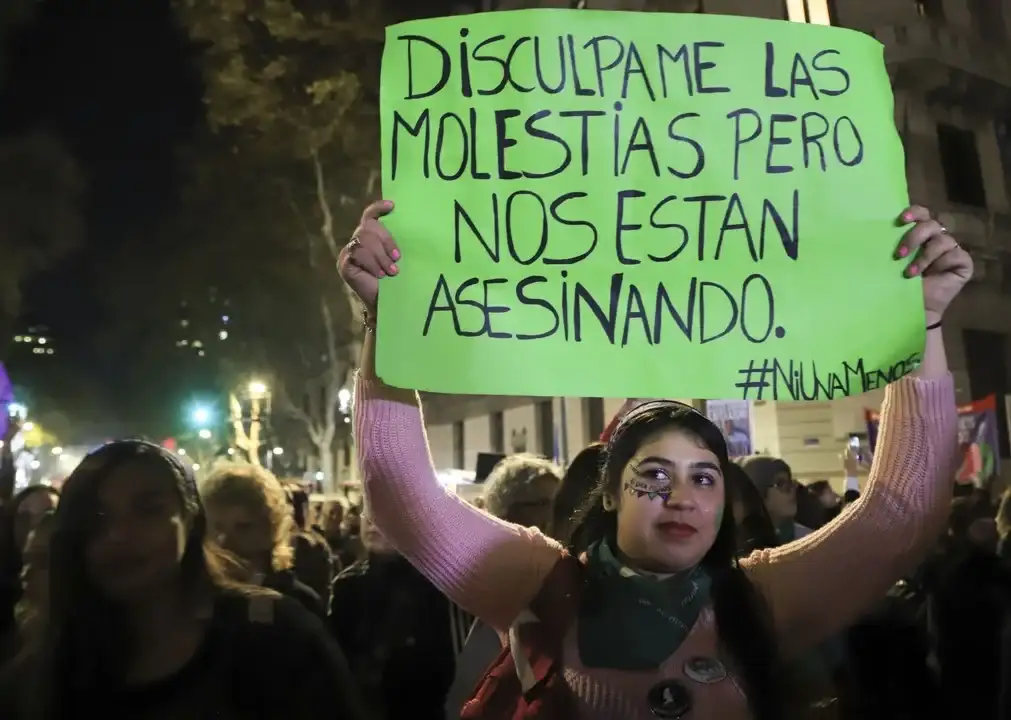 132 niños y adolescentes se quedaron sin madres.