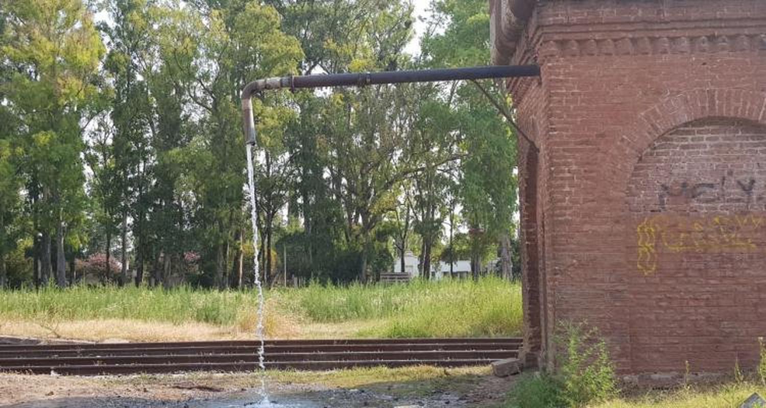 Derroche de agua en la Estación
