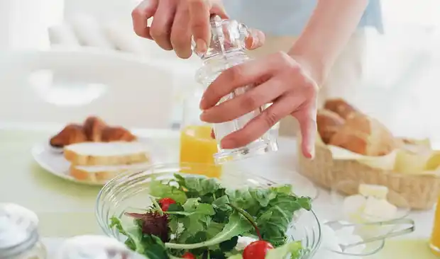 Los especialistas recomiendan una dieta equilibrada y una medida exposición solar