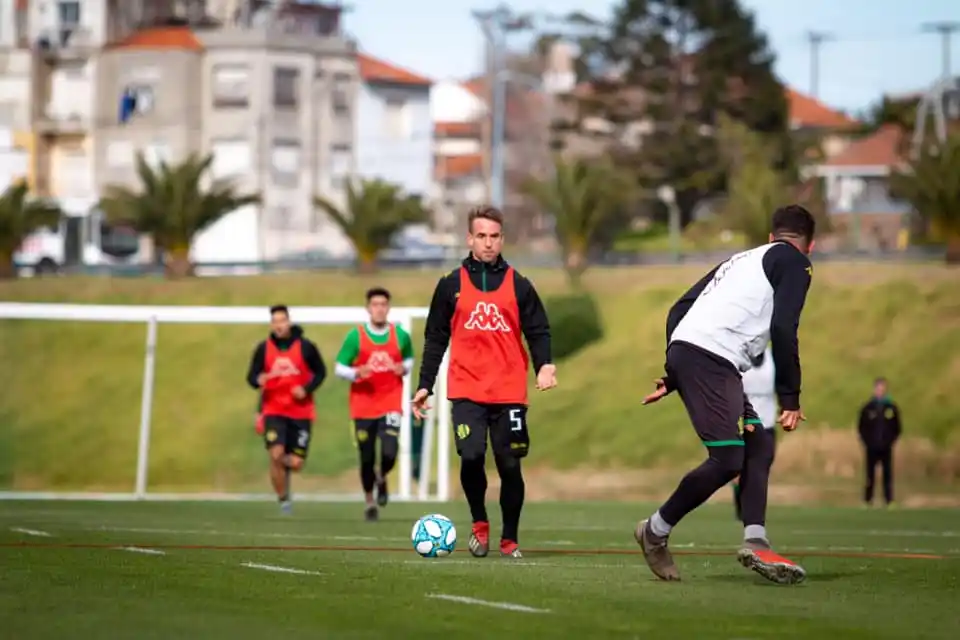 Aldosivi tendrá a Gastón Gil Romero en Santa Fe