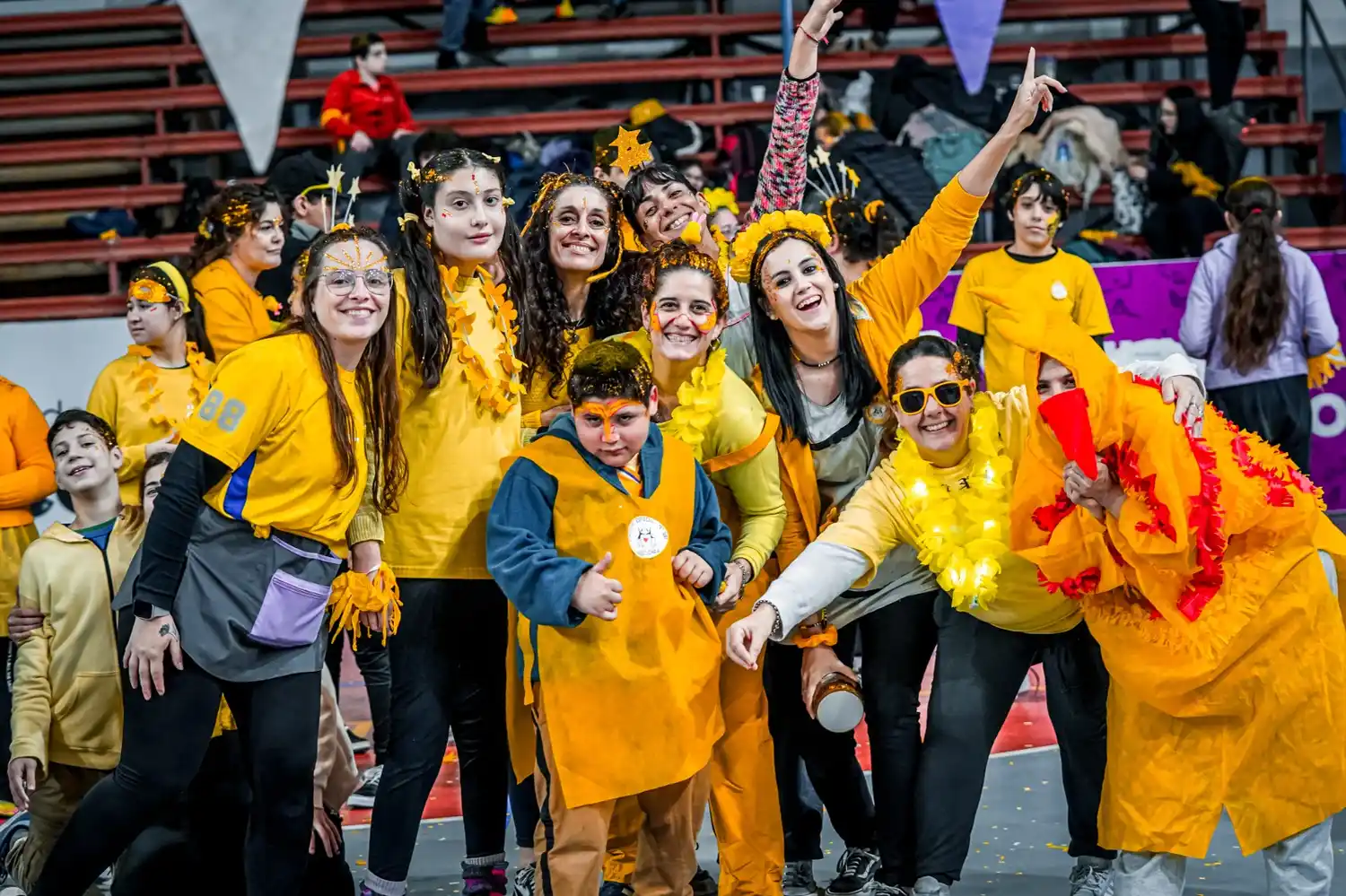 Más de 100 alumnos de escuelas especiales en la Estudiantina Regional