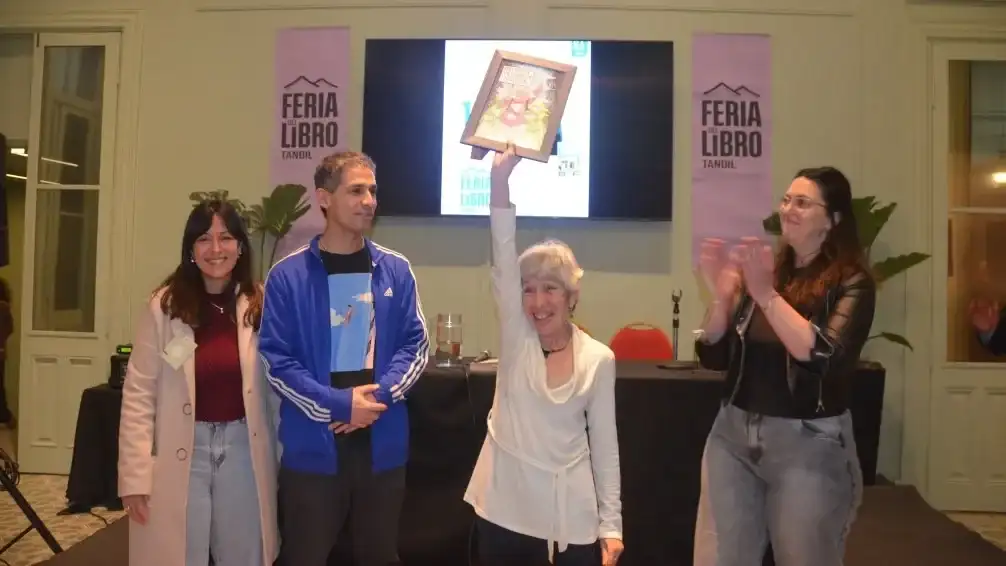 Petra Marzocca durante la entrega del reconocimiento. Gentileza: Tefa Schegtel Torres.