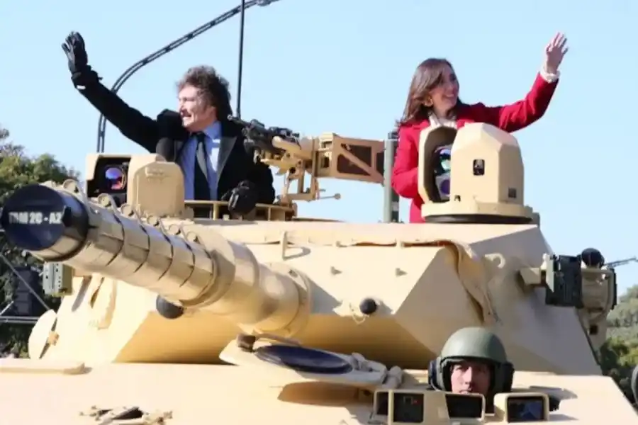 Día de la Independencia: Milei y Villarruel desfilan en el TAM2C