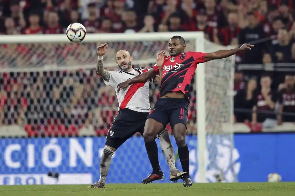 River pretende levantar otro trofeo en su casa