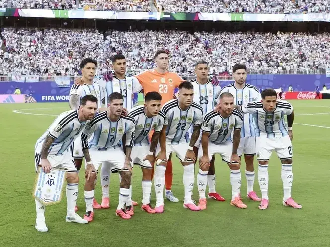 Argentina enfrenta a las 19 a Cabo Verde en Miami en su primer "mata mata" del Mundial 2026. Foto:Reuters
